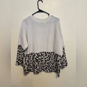 AMOLI Cream Knit Sweater M/L – Leopard Print Statement Sleeves | Cozy